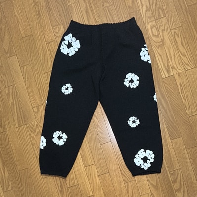 DENIM TEARS Cotton Wreath Sweatpants "Black"