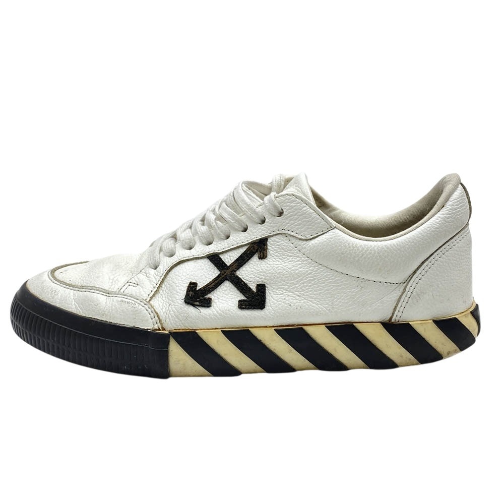 OFF-WHITE オフホワイト スニーカー VULCANIZED LOW バルカナイズ ロー カット スニーカー ホワイト系 ブラック系 42【中古】