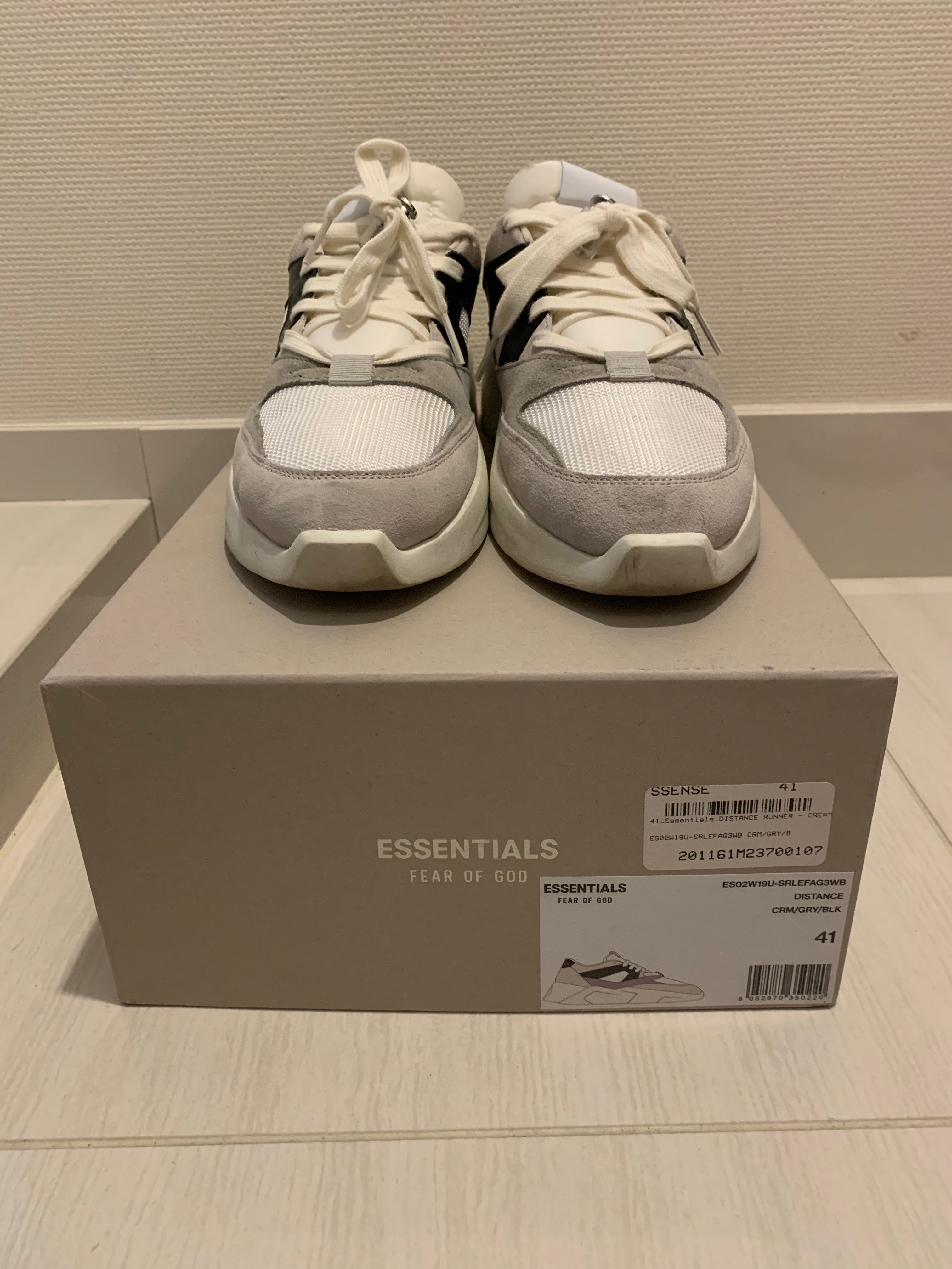 フィアーオブゴッド ESSENTIALS スニーカー