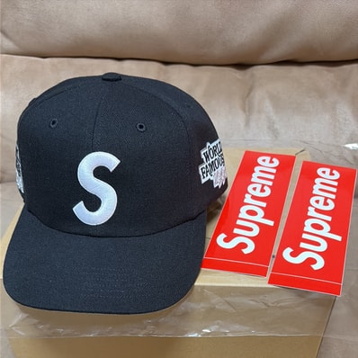 Supreme World Famous S Logo 6-Panel "Black"