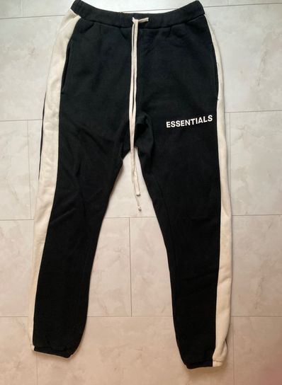 FEAR OF GOD Essentials Side Stripe Sweatpants "Black"