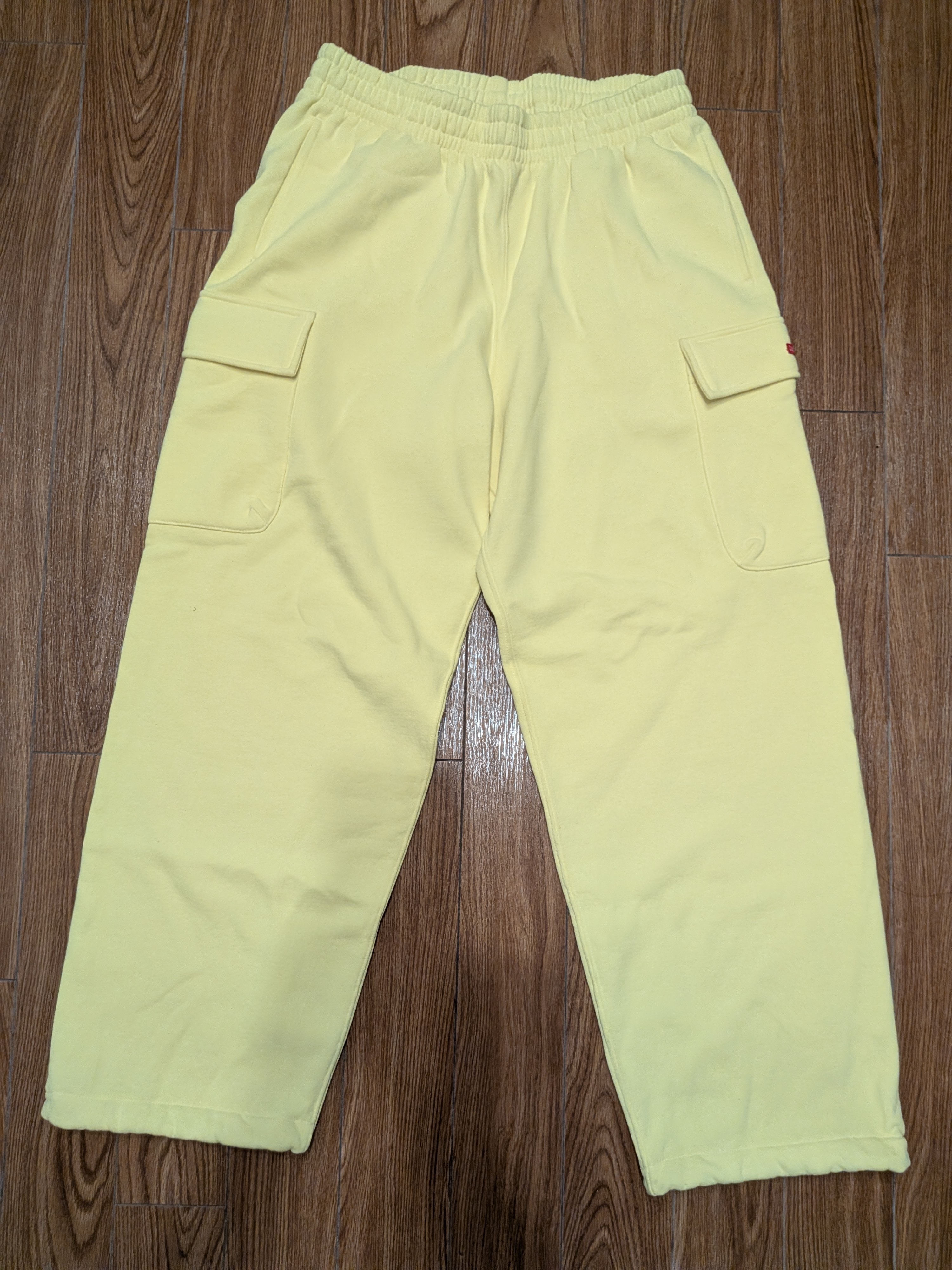 Supreme Small Box Cargo Sweatpant "Bright Yellow"