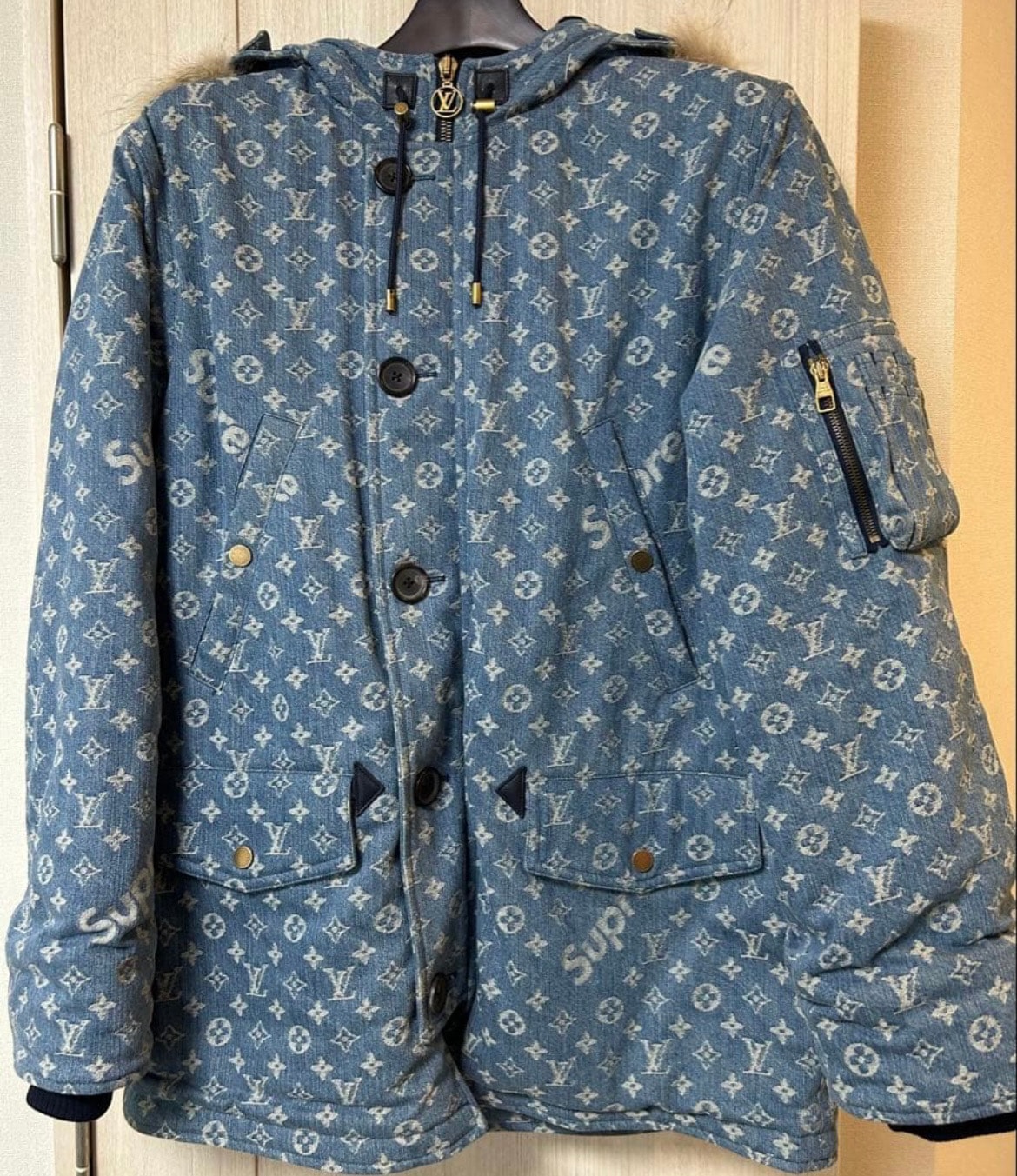 Supreme x Louis Vuitton Jacquard Denim N-3B Parka "Blue"