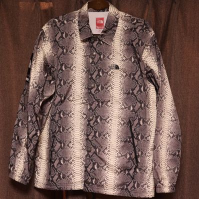 Supreme x The North Face Taped Seam Coaches Jacket "Black"