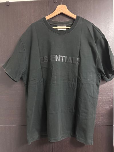 FEAR OF GOD ESSENTIALS 3D Silicon Applique Boxy T-Shirt "Black"