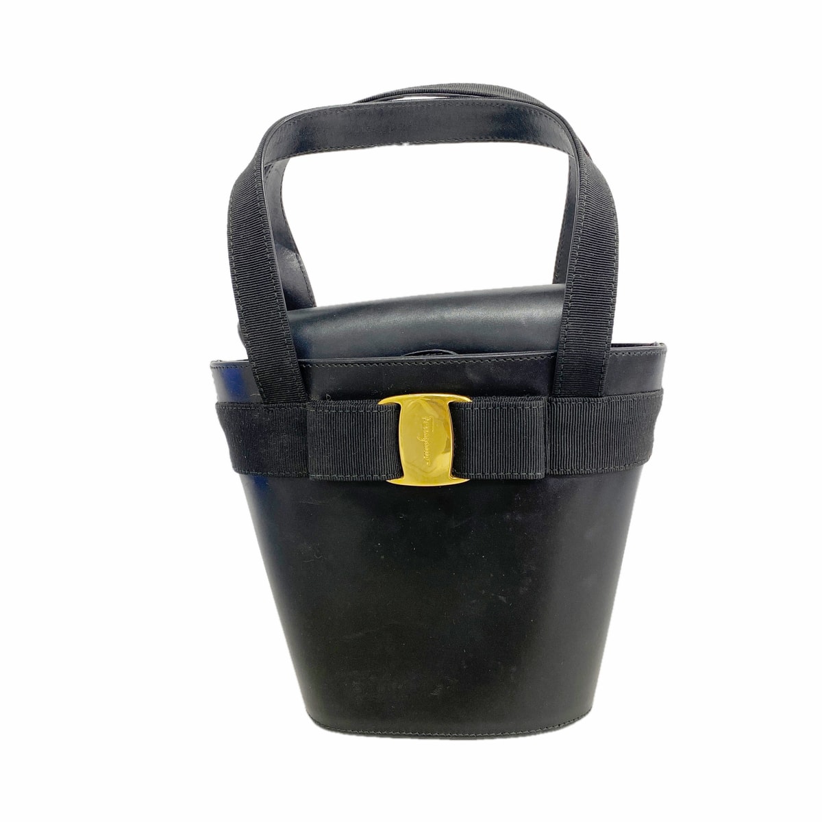 【6ic4324】サルヴァトーレフェラガモ ハンドバッグ ヴァラ レザー ブラック ゴールド金具【中古】レディース