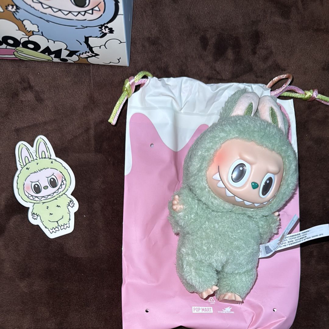 POP MART THE MONSTERS (LABUBU) Exciting Macaron Plush Series GREEN GRAPE