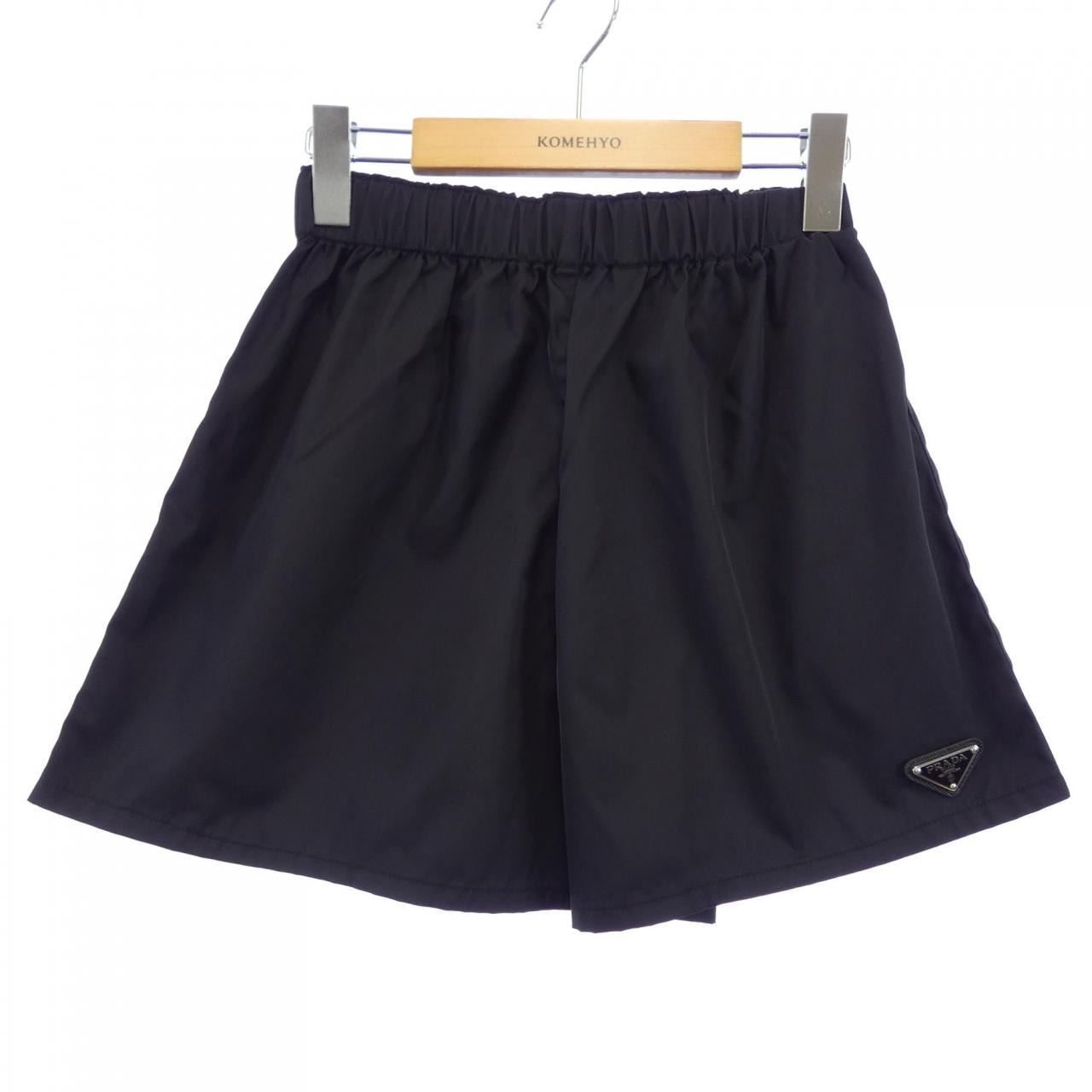 プラダ PRADA トライアングルロゴ 22C757 S221 1WQ8 ショートパンツ