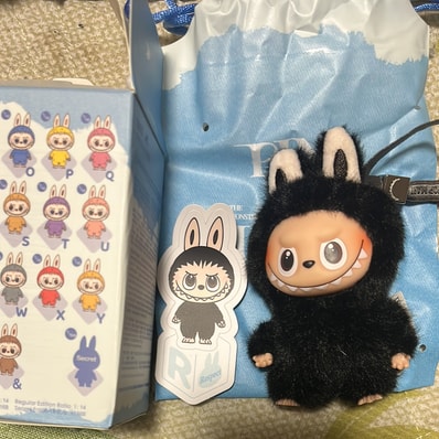 POP MART THE MONSTERS (LABUBU) Pin for Love Series-Vinyl Plush Pendant (N-Z) R