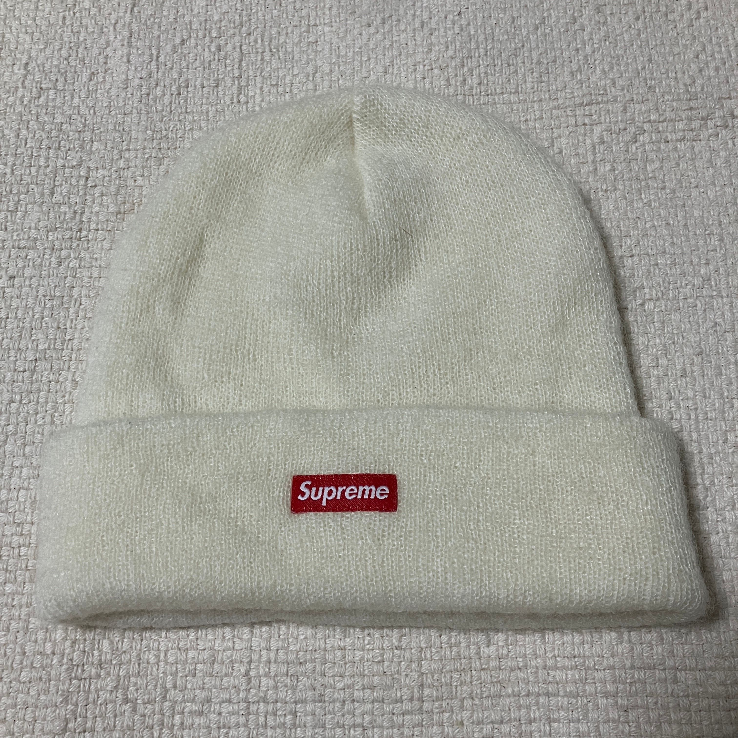 Supreme Mohair Beanie "White" (19FW)
