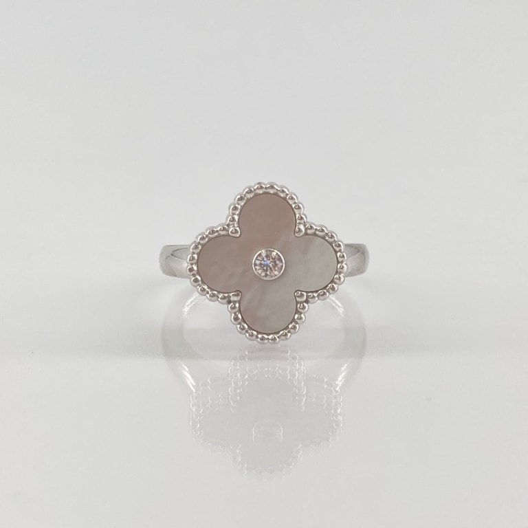 Van Cleef & Arpels(ヴァンクリーフ&アーペル) ヴィンテージ アルハンブラ ホワイトゴールド マザーオブパール ダイヤモンド #54 #11.5号 リング・指輪 シルバー