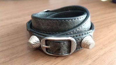 BALENCIAGA レザーブレスレット 3連