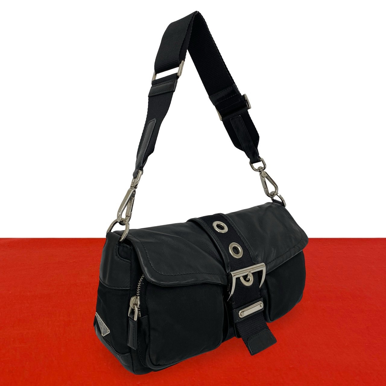 PRADA プラダ 三角ロゴ 金具 レザー ナイロン ショルダーバッグ ブラック
 33034