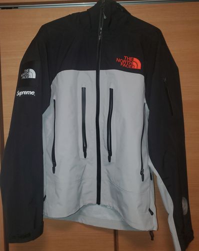 Supreme x The North Face Taped Seam Shell Jacket "Grey"