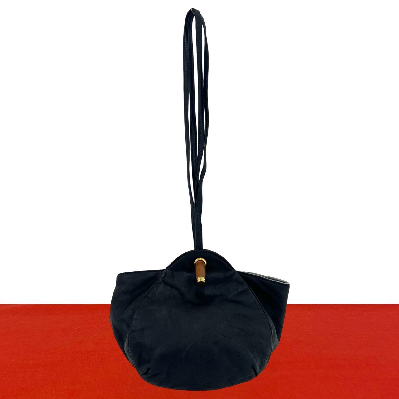 LOEWE ロエベ アナグラム レザー ショルダーバッグ ネイビー
 23342