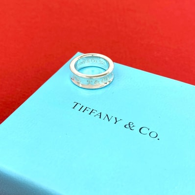 TIFFANY&Co. ティファニー ナロー リング シルバー925 リング・指輪 8号 シルバー
74823