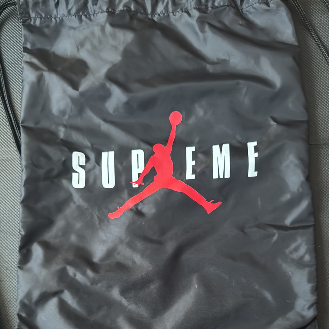 Supreme x Jordan Drawstring Bag 