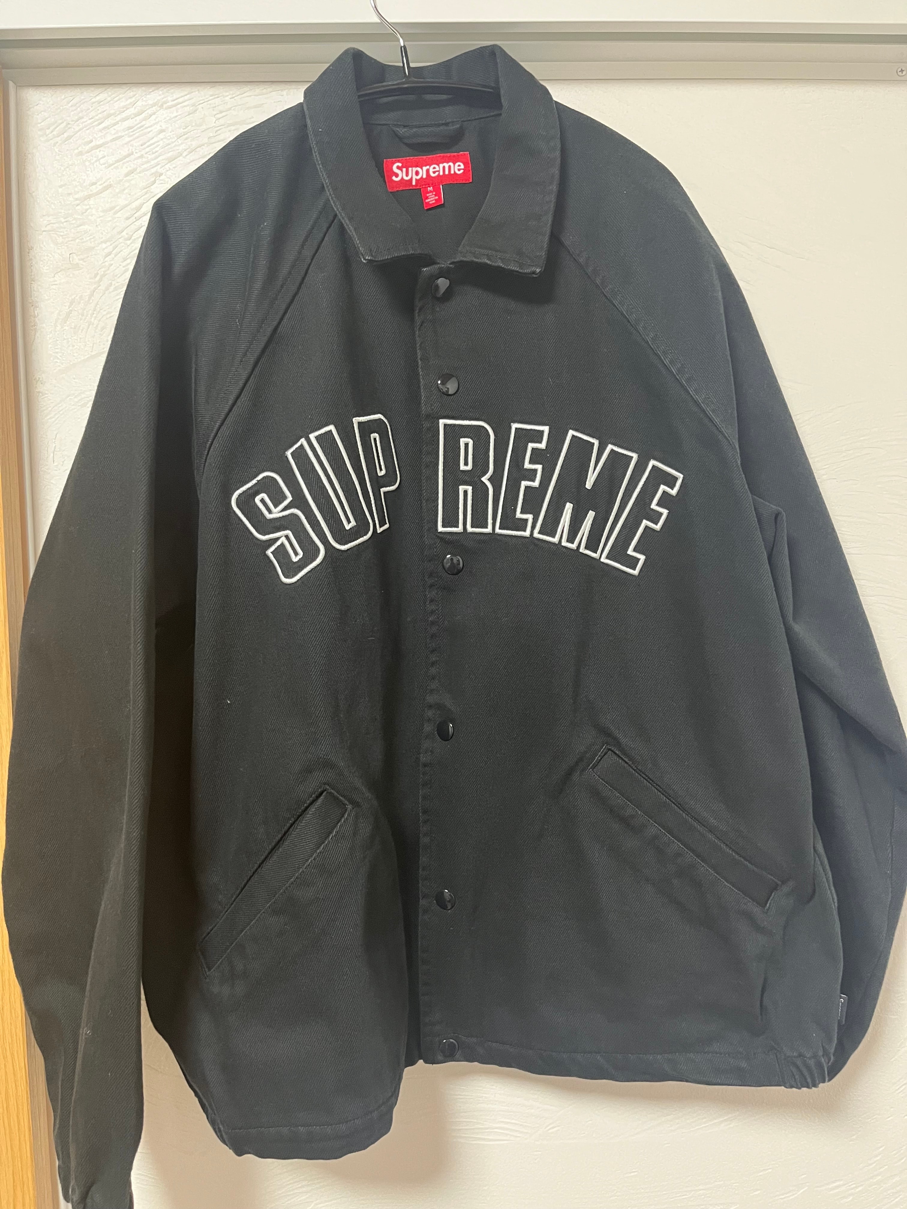Supreme New York Yankees™ Denim Trucker Jacket 