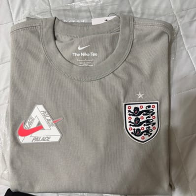 Nike x PALACE X2 World Cup T-Shirt England "Grey"