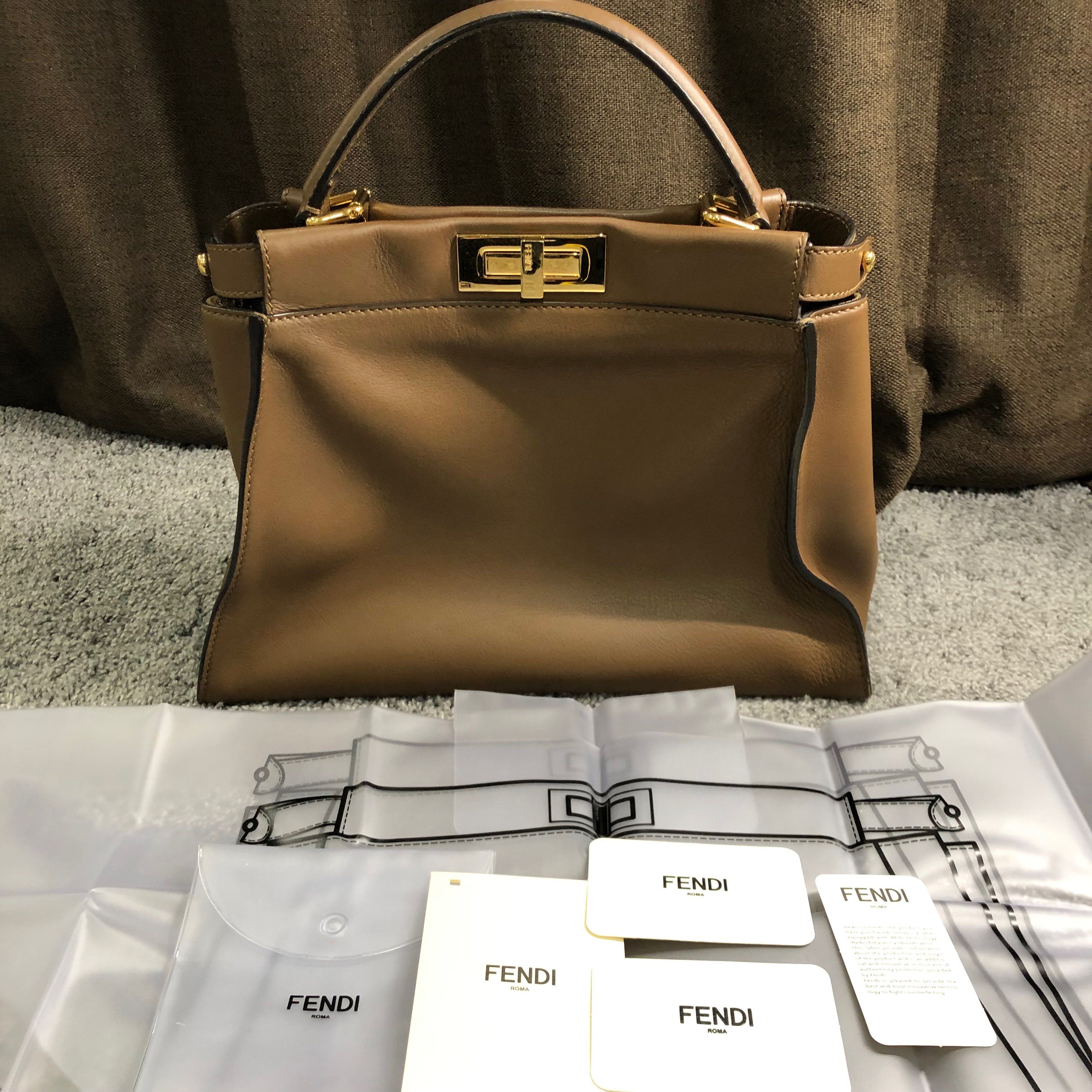 フェンディ ハンドバッグ