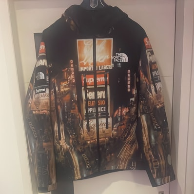 Supreme x The North Face Taped Seam Shell Jacket "Times square" NP52207I x NF0A82RK