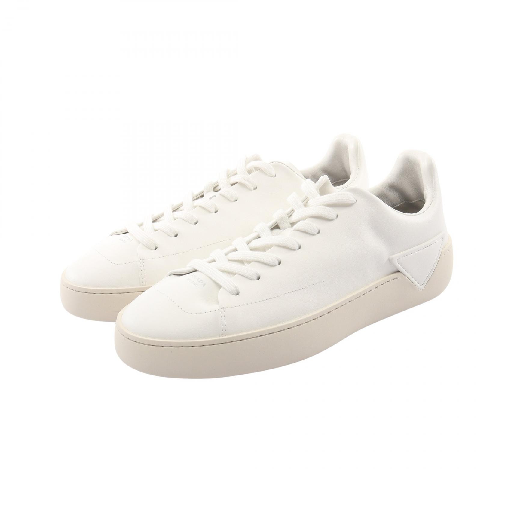 プラダ PRADA トライアングルロゴ スニーカー 靴 レザー メンズ ホワイト系 【中古】