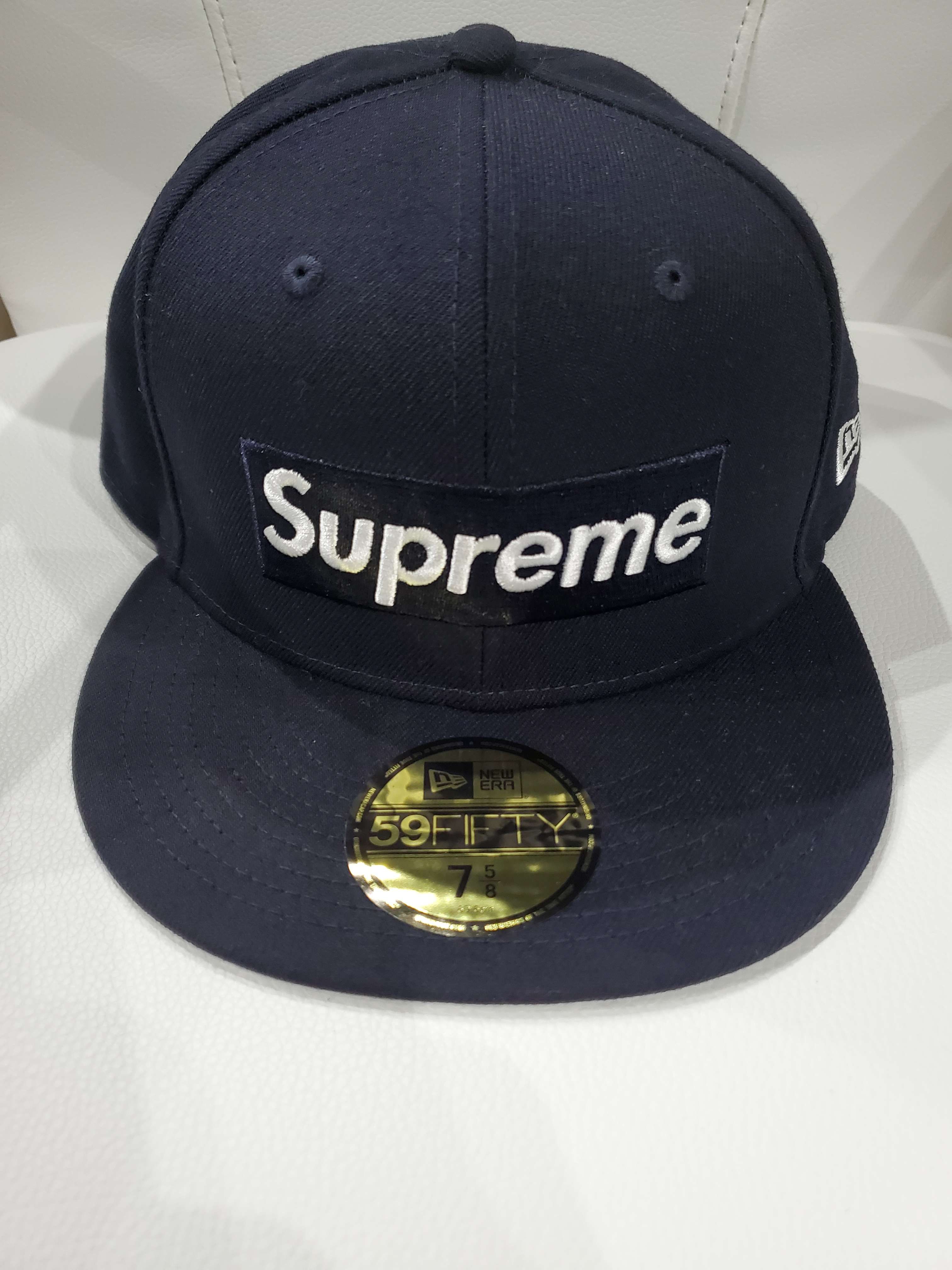 Supreme Champions Box Logo New Era® "Navy"