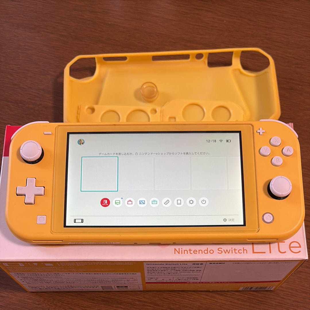 Nintendo Switch Lite Yellow