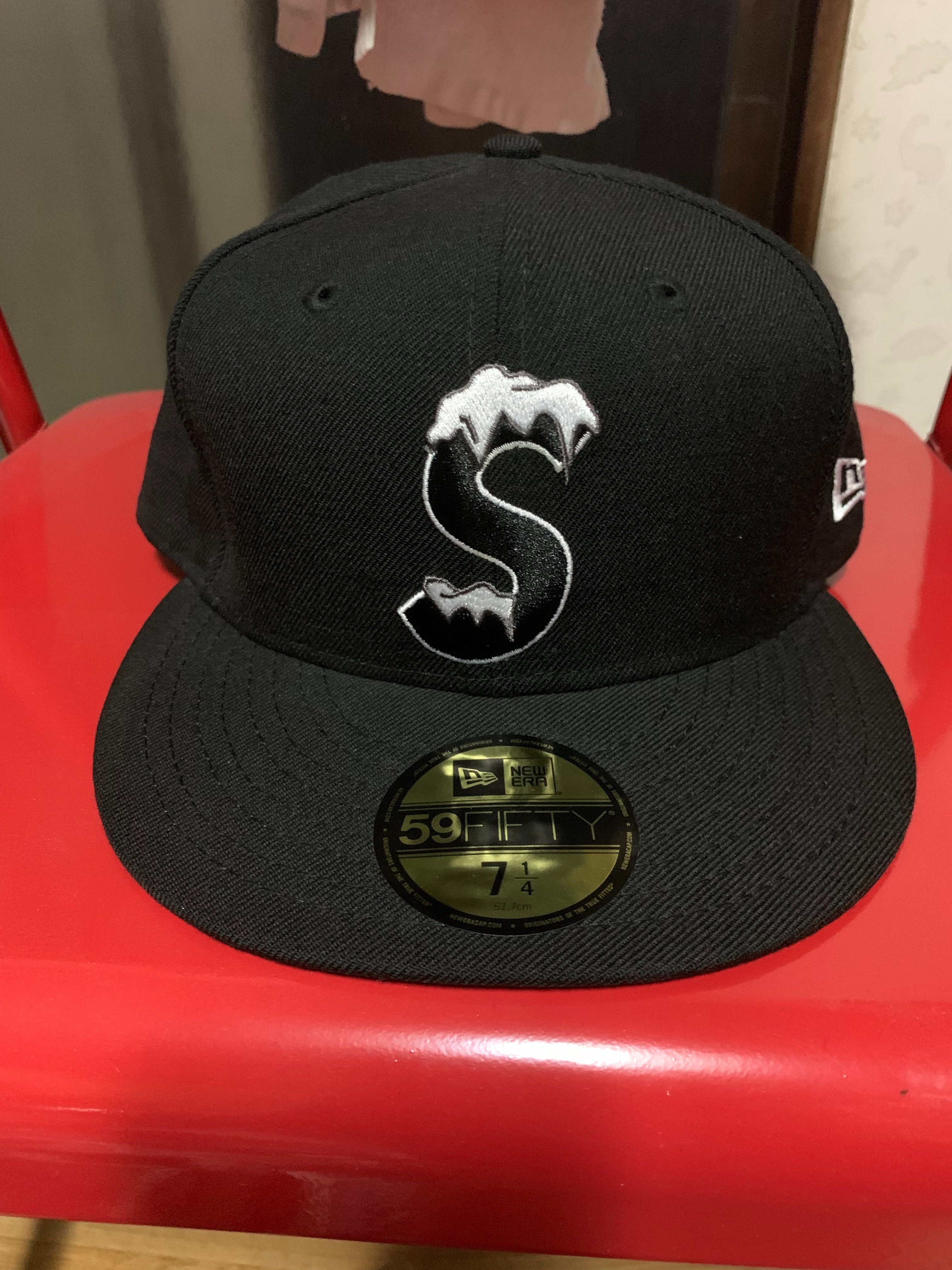Supreme S Logo New Era® "Black" (20FW)