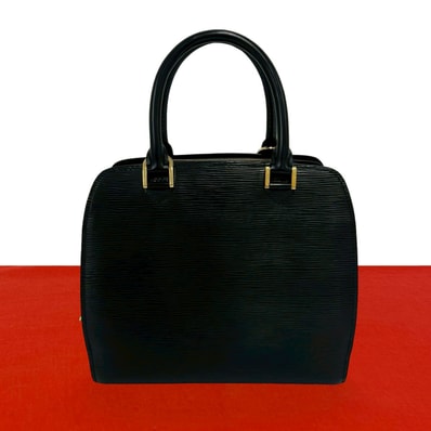 LOUIS VUITTON ルイヴィトン ポンヌフ エピ レザー ハンドバッグ ブラック
16725
