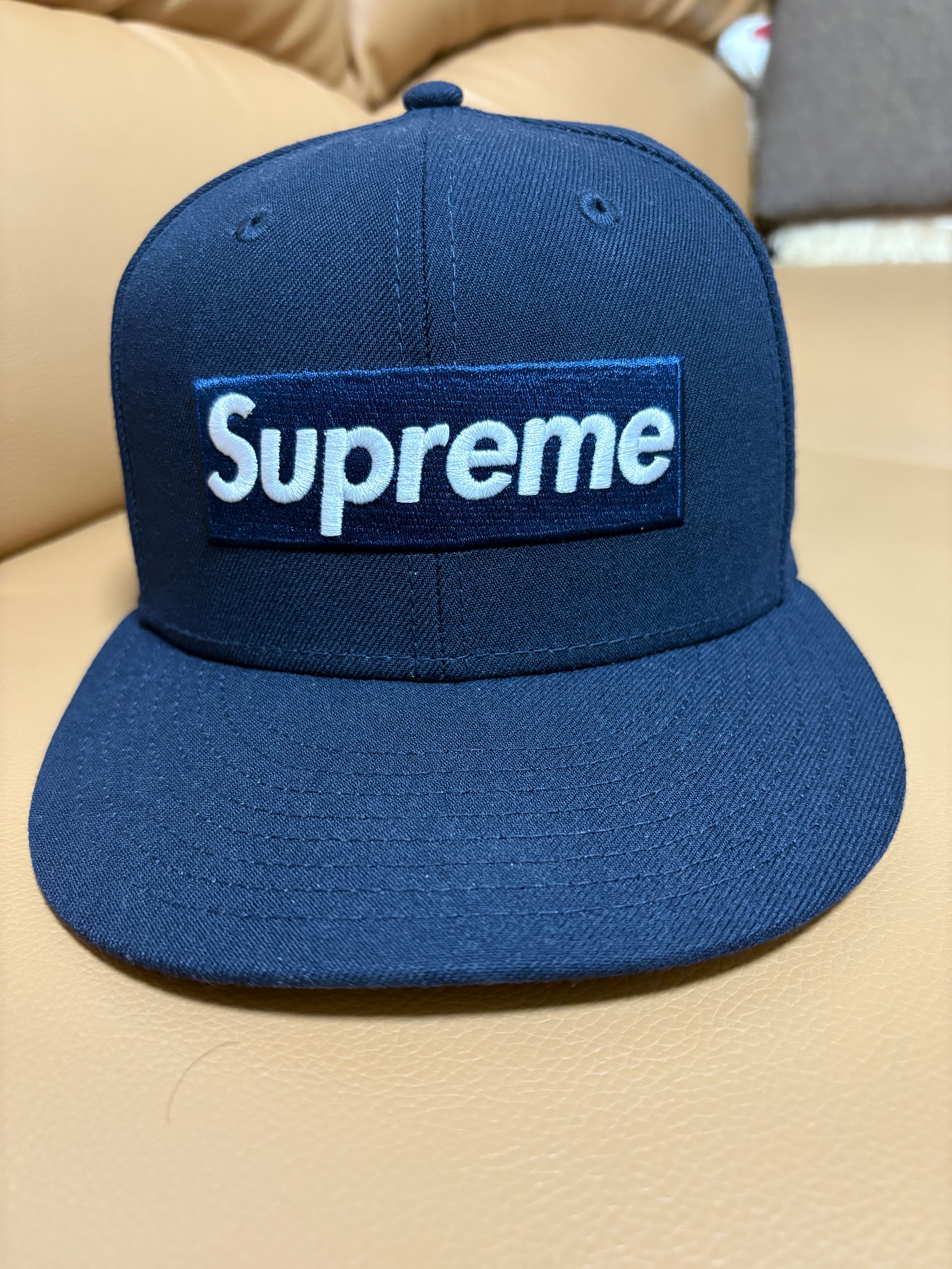 Supreme Championship Box Logo New Era "Navy"