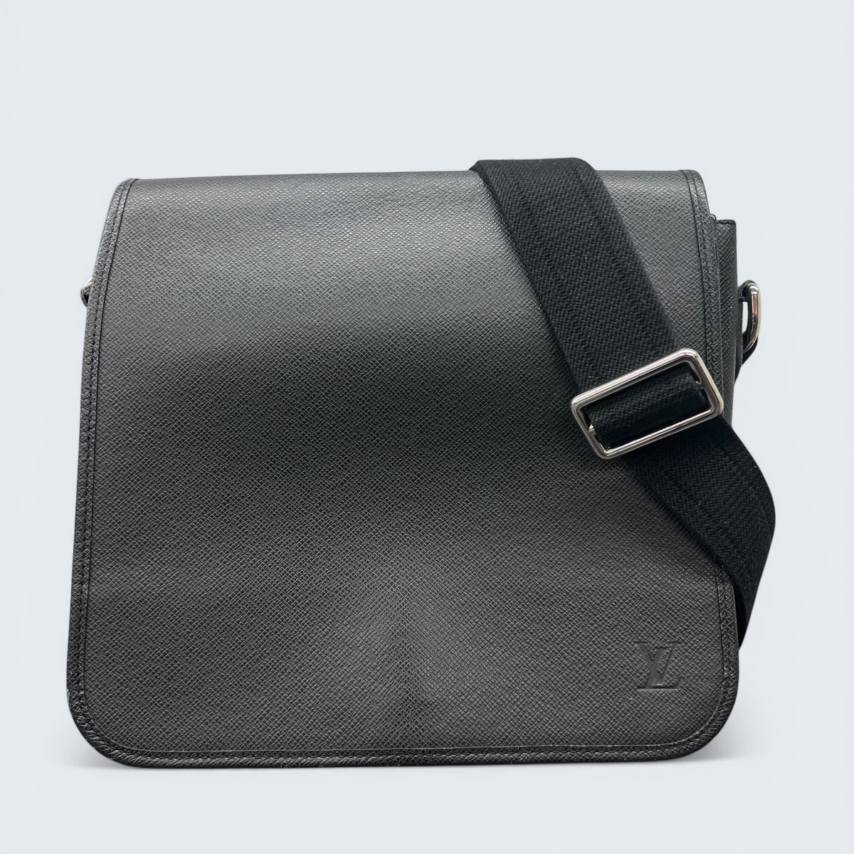 LOUIS VUITTON ルイヴィトン アンドレイ タイガ アルドワーズ ショルダーバッグ M32482 レザー BA2019 ダークグレー メッセンジャーバッグLV ヴィトン Bランク 中古 鑑定済 ヴィトンバッグ