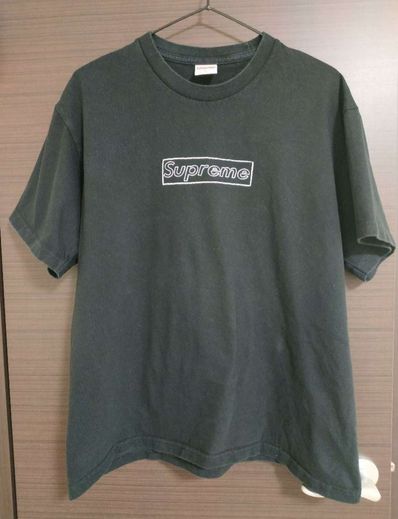 Supreme KAWS Chalk Logo Tee "Black"