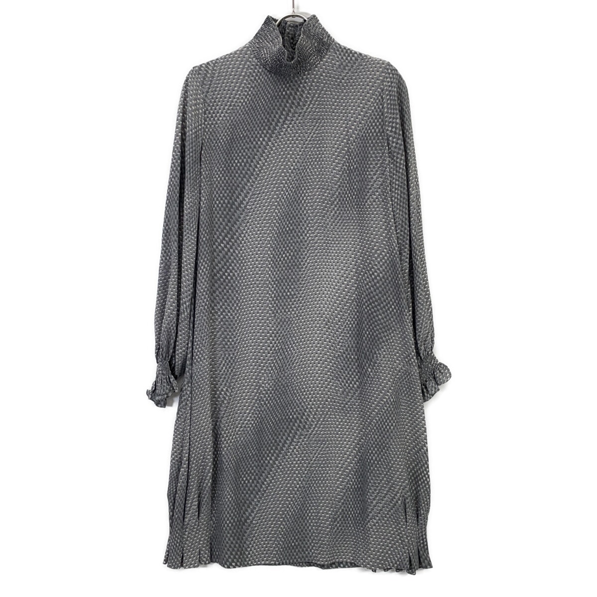 THEREDTHREAD S Oval Pleats Dress 