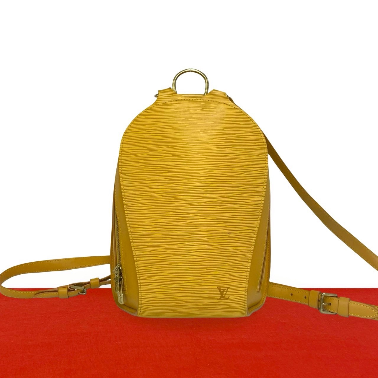 LOUIS VUITTON ルイヴィトン マビヨン エピ レザー リュックサック イエロー
 09689