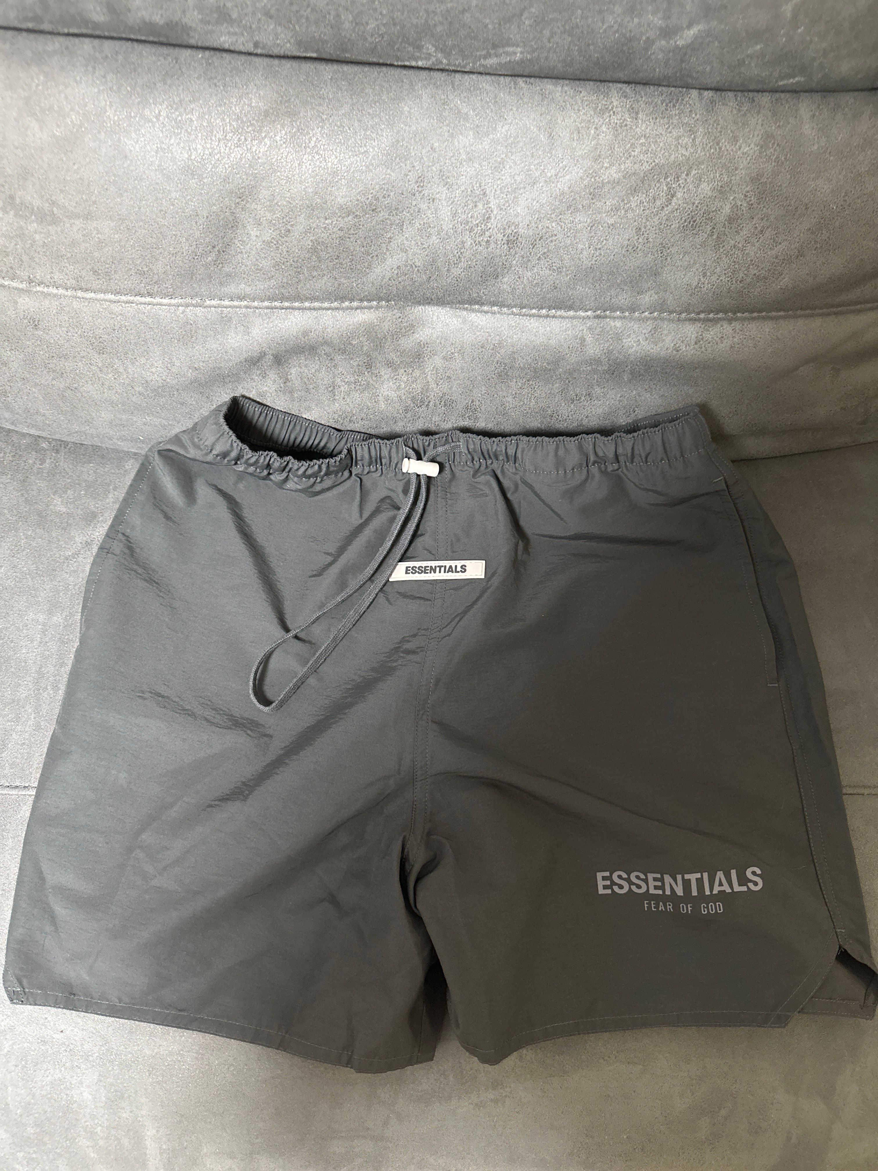 FEAR OF GOD ESSENTIALS Volley Shorts "Black"