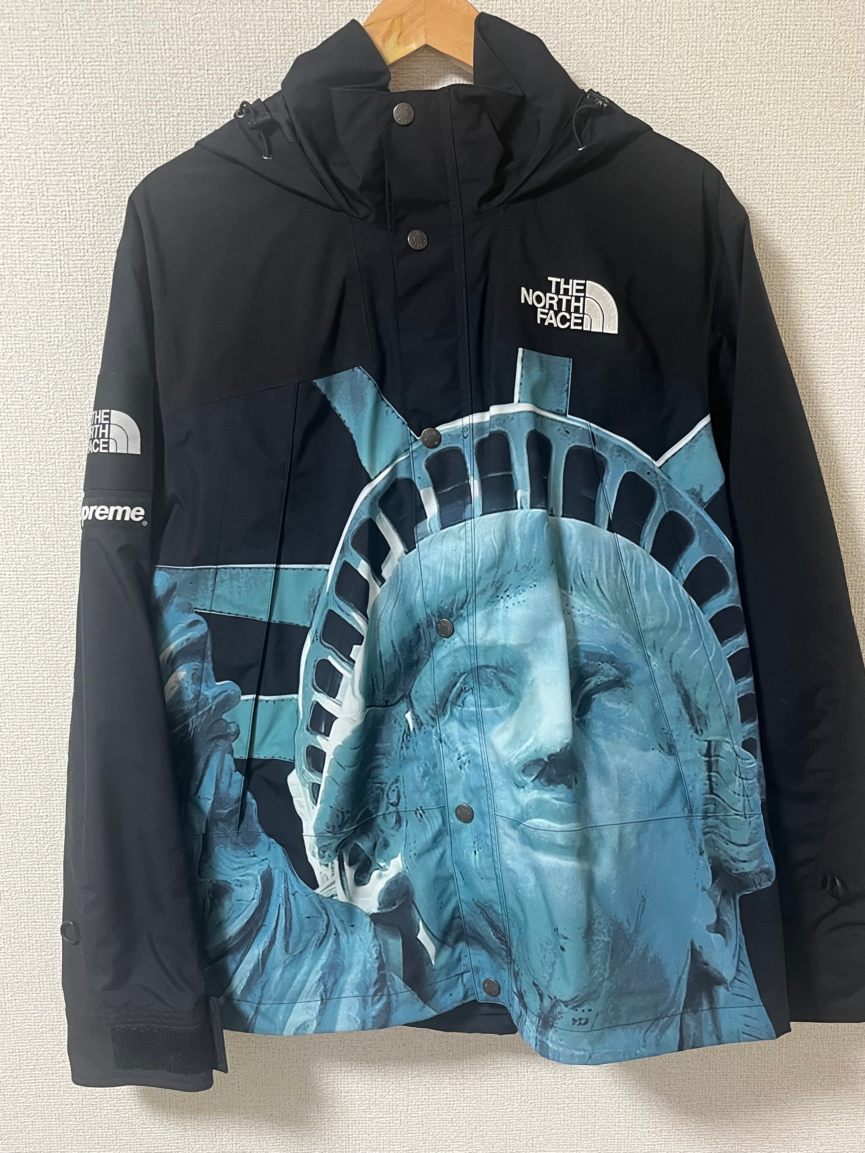 Supreme x The North Face Statue of Liberty Mountain Jacket "Black"