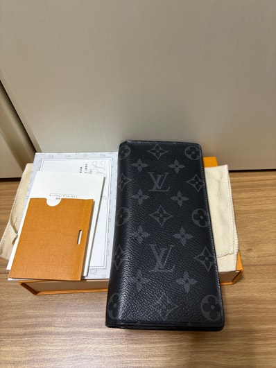 Louis Vuitton Brazza Wallet Monogram Eclipse