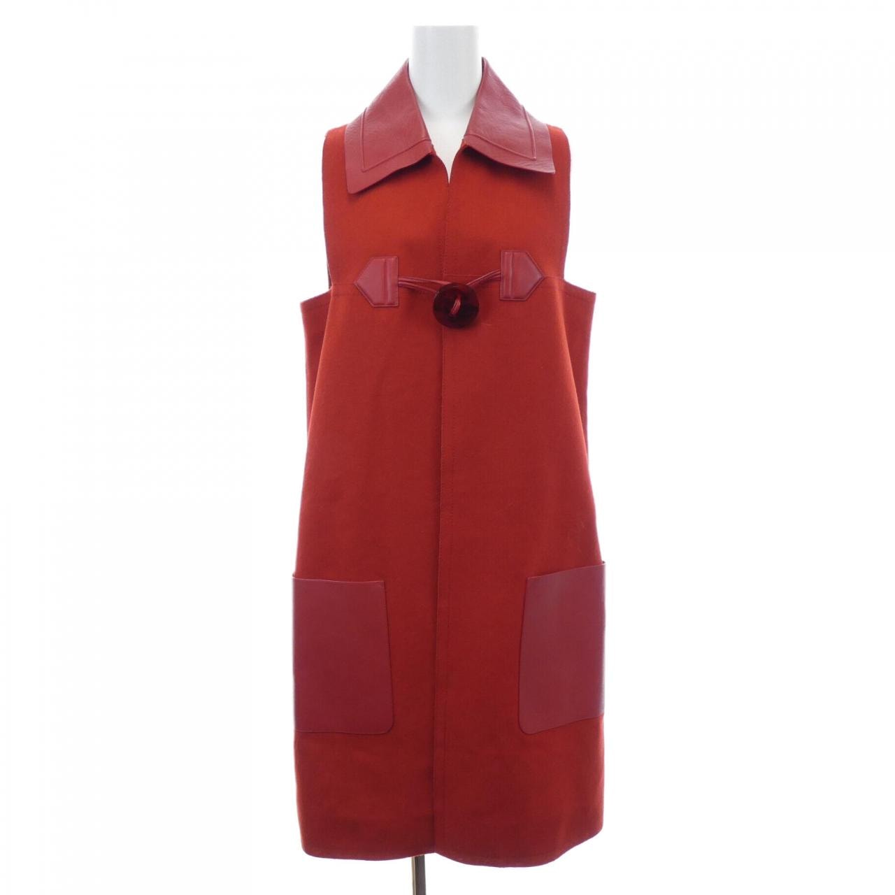 フェンディ FENDI FF8077 Z2R ベスト