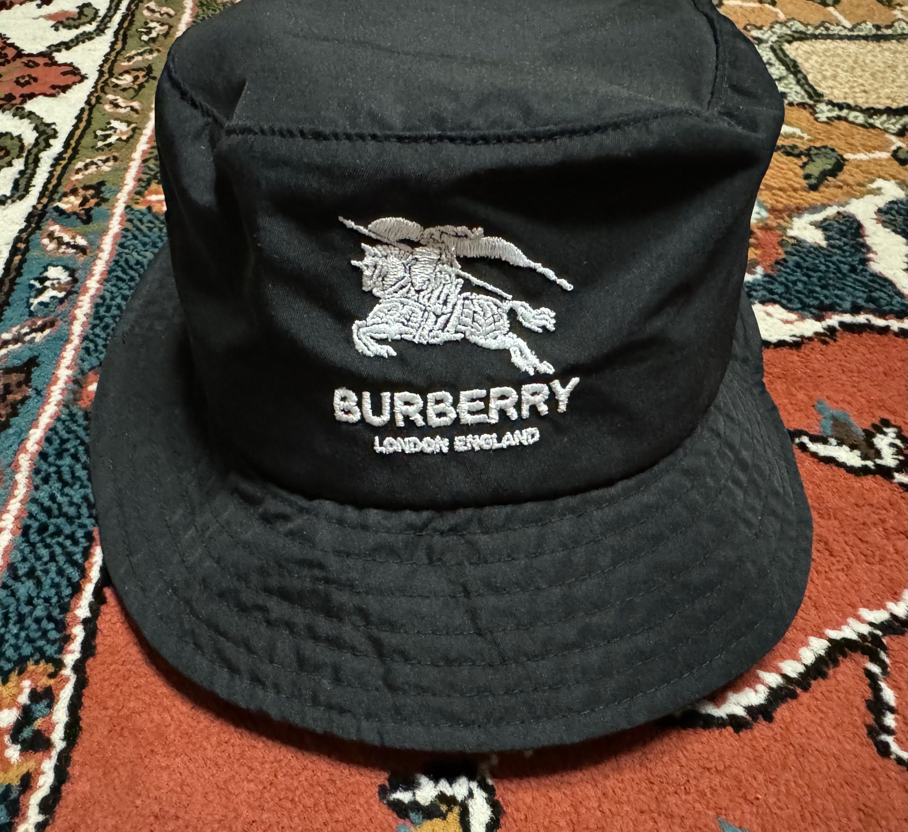Supreme / Burberry Crusher "Black"