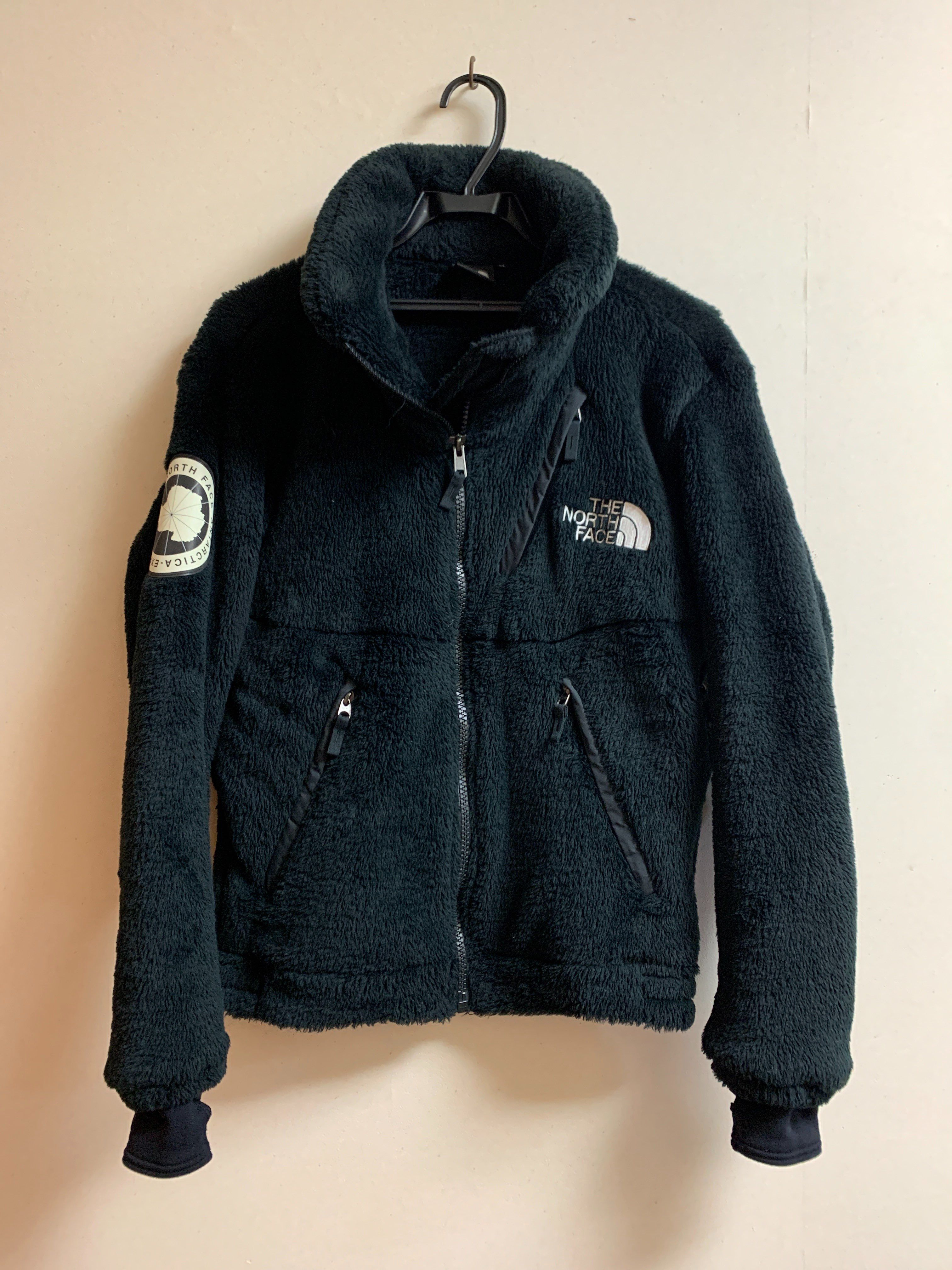The North Face Antarctica Versa Loft Jacket "Black"