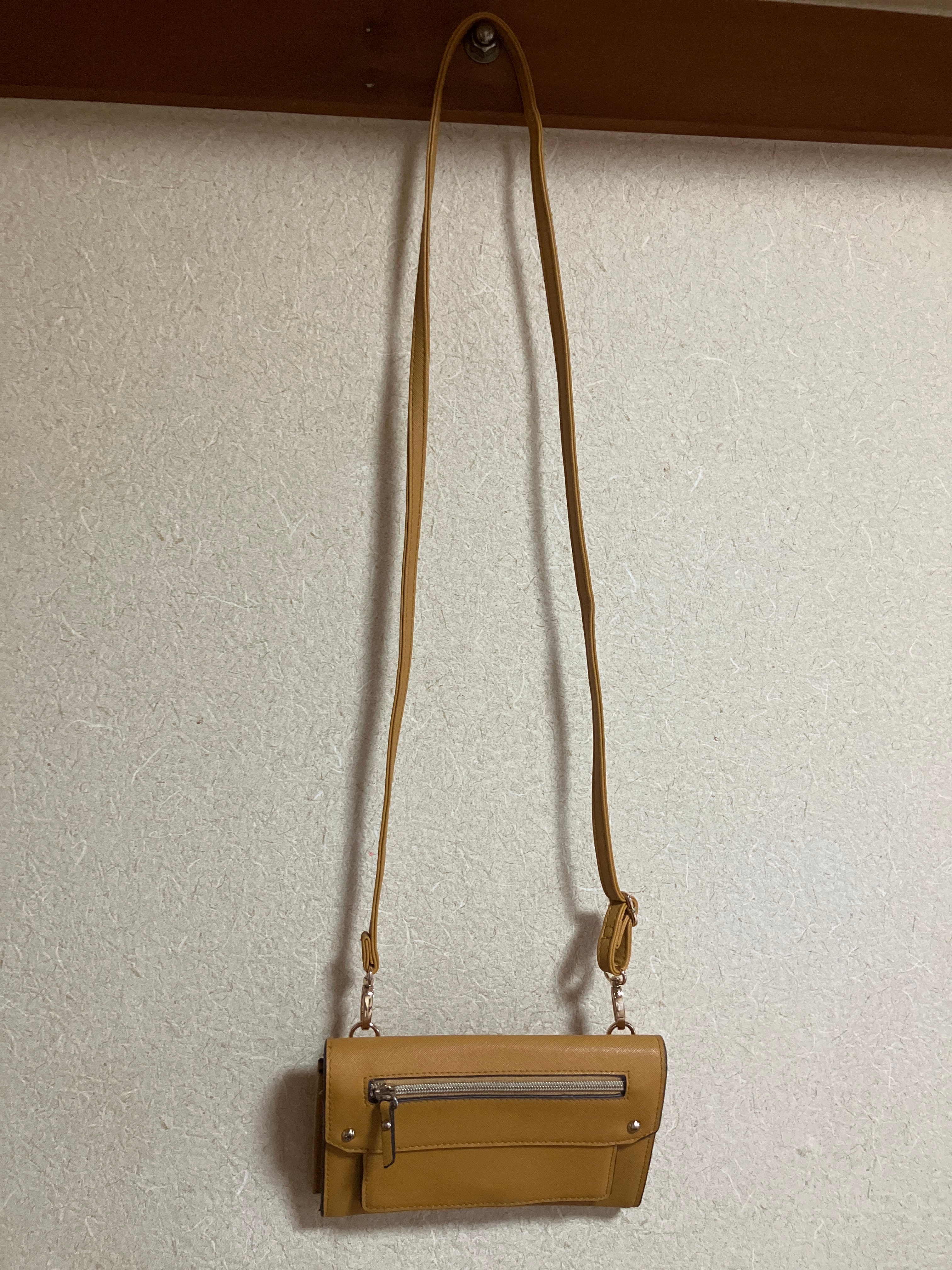 中古品*OPAQUE.CLIP(オペーク ドット クリップ)の「【お財布機能付き】ひねり金具スマホミニショルダーバッグ