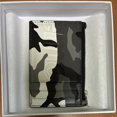 Supreme Leather Zip Card Holder (25SS) "Snow Camo"