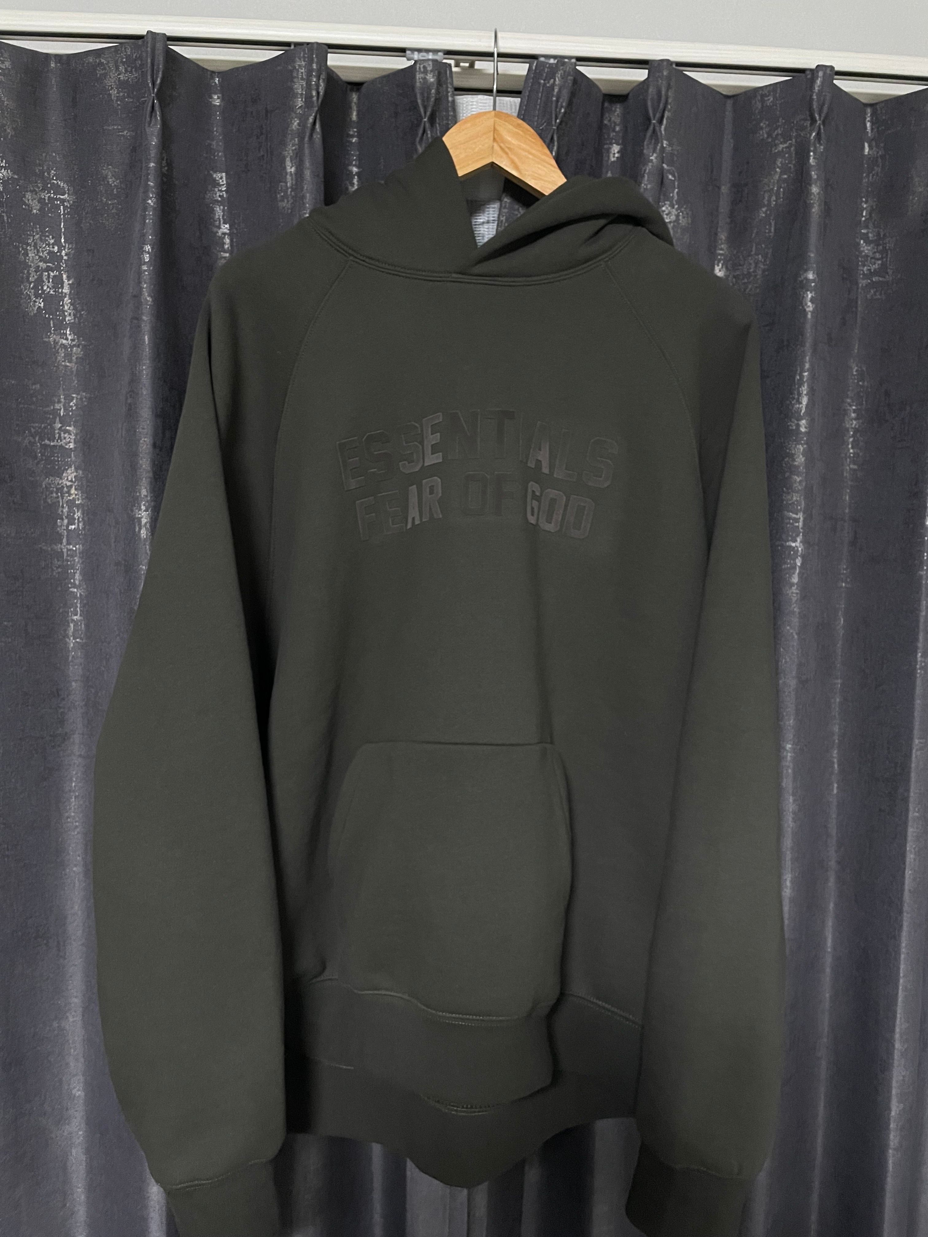FEAR OF GOD ESSENTIALS Hoodie (Felt Logo) "Off Black"