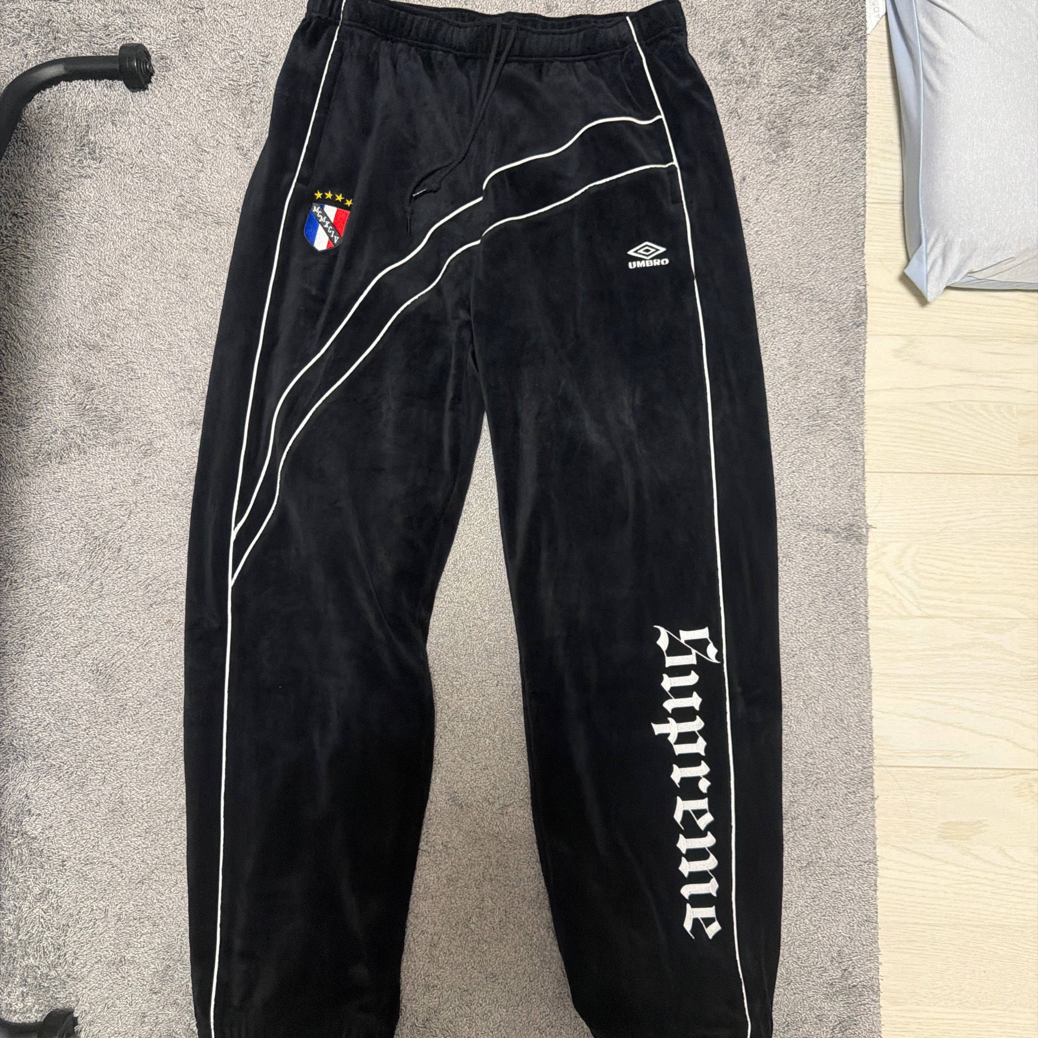 Supreme x Umbro Velour Track Pant "Black"