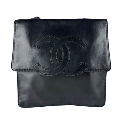 シャネル CHANEL ショルダーバッグ レザー ブラック レディース【中古】 z10208