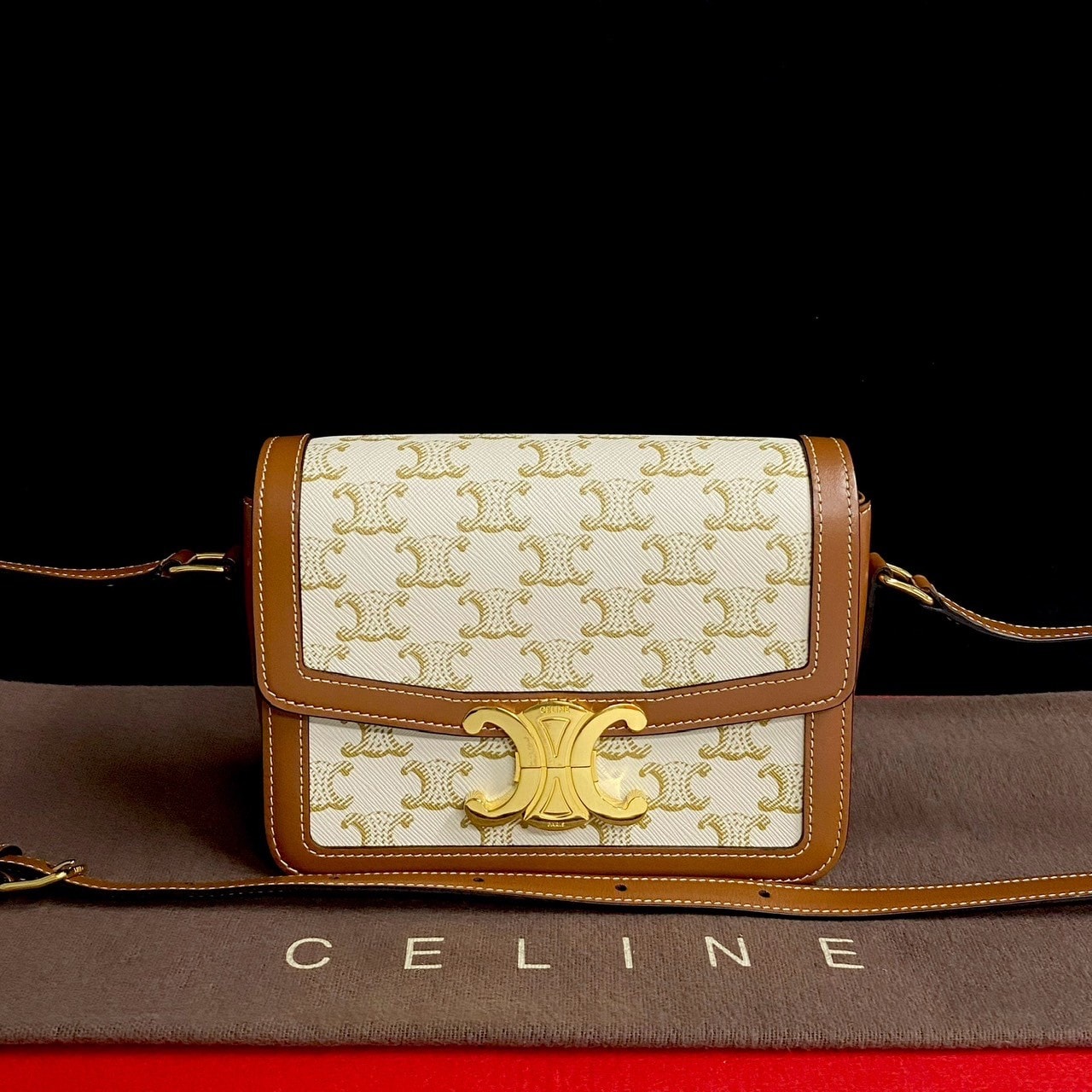 CELINE セリーヌ ティーン トリオンフ トリオンフ ロゴ 金具 レザー PVC ショルダーバッグ ブラウン
 19716