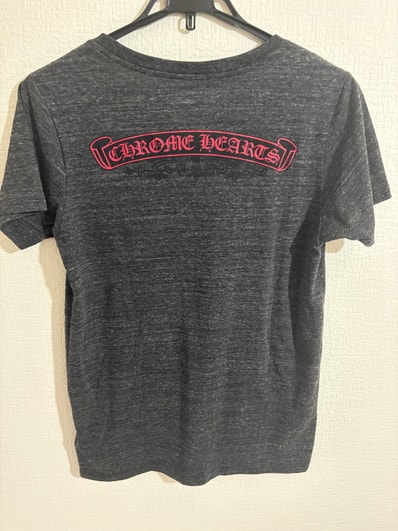 クロムハーツ vネック tシャツ