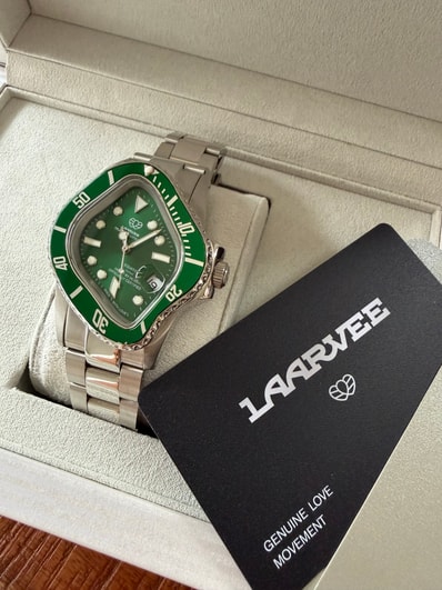 LAARVEE "Silver/Green" LAARVEE PEA001