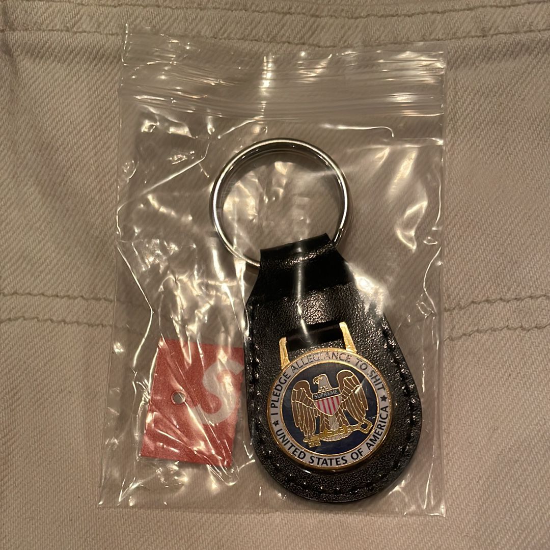 Supreme Pledge Allegiance Keychain "Black"